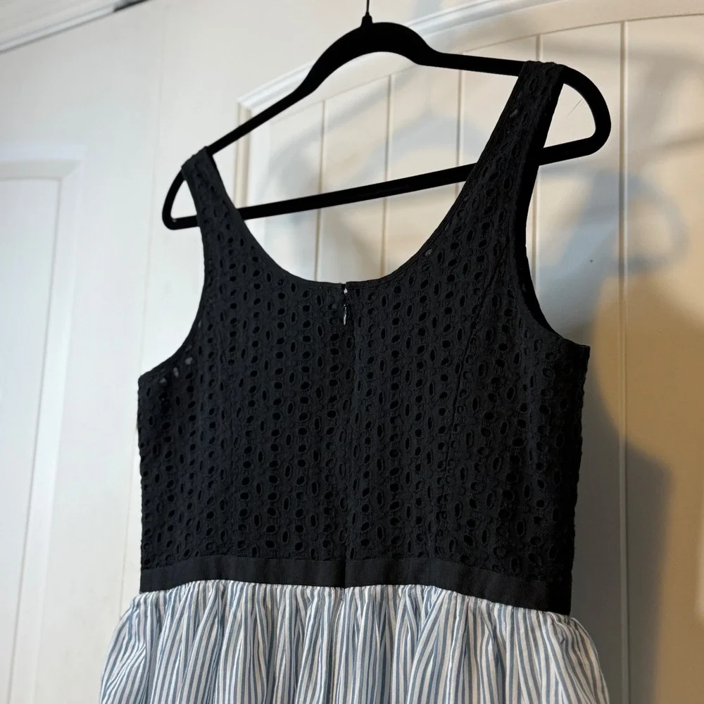 LOFT Eyelet Striped Fit & Flare Dress Blue White Black Petite 10P Sleeveless - Picture 5 of 12